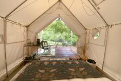 16_star_glamping-tent-red-rocks-amphitheater-morrison